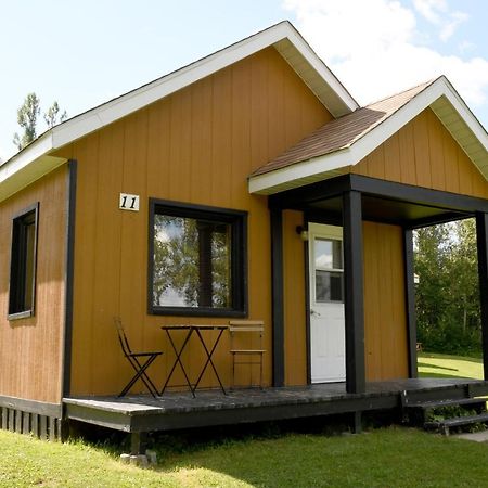 Chalets Du Lac Matapedia Val-Brillant エクステリア 写真